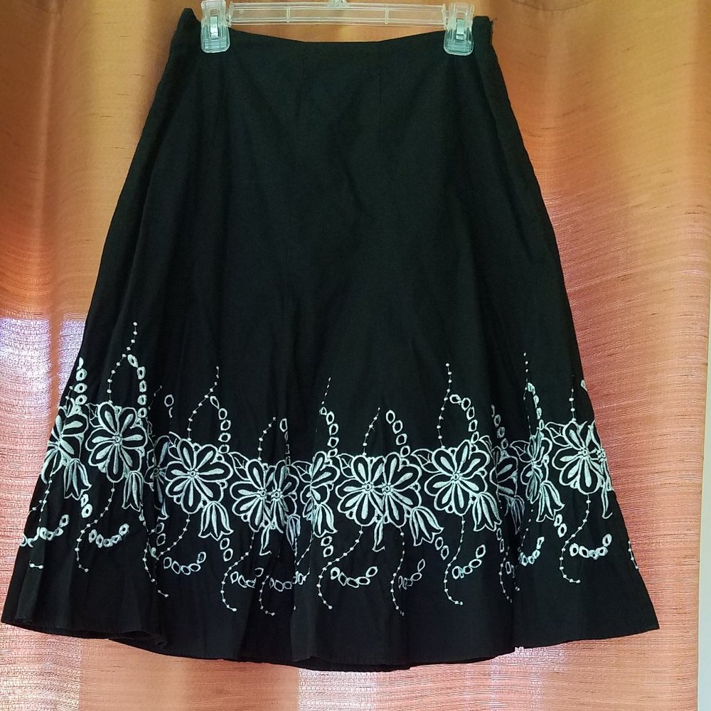 Allison Taylor, Size 6 Skirt